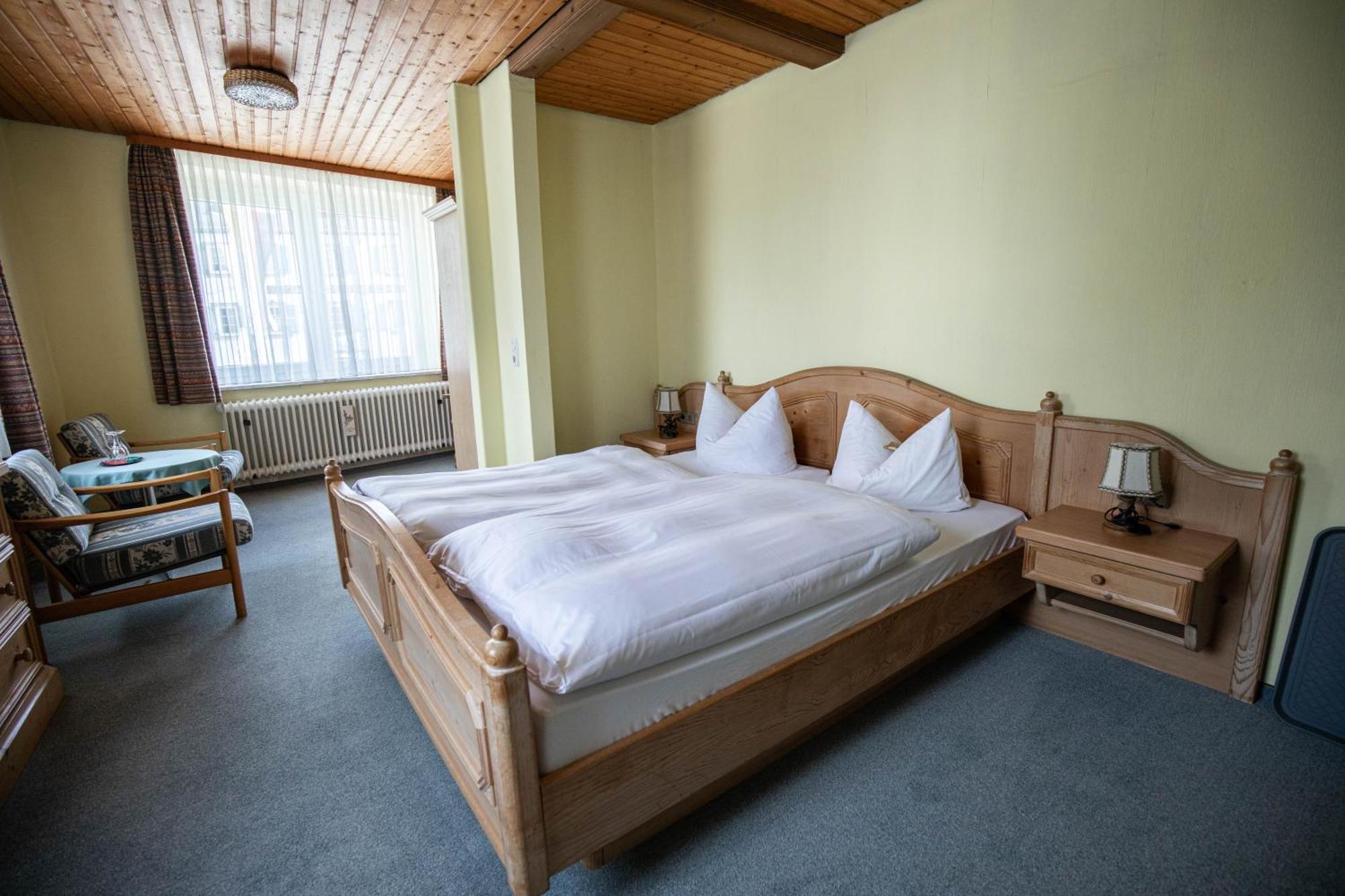 Landhotel Jaegerhof บิชอฟสกรุน ภายนอก รูปภาพ