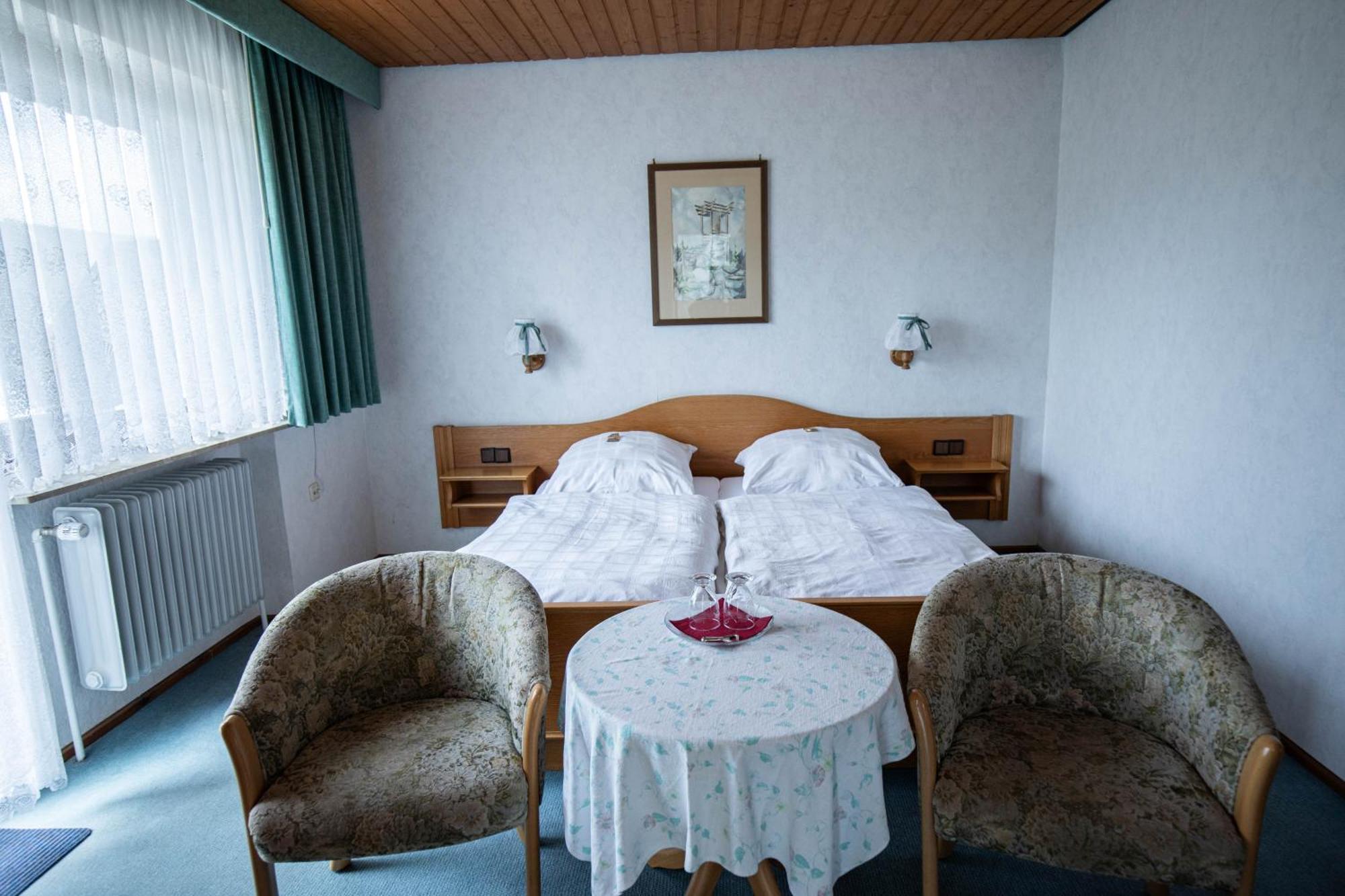 Landhotel Jaegerhof บิชอฟสกรุน ภายนอก รูปภาพ